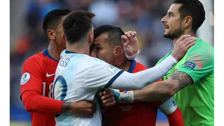 Los cabezazos de Medel y Messi en la Copa América 2019