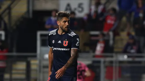 La próxima semana será clave para definir renovación de Larrivey.