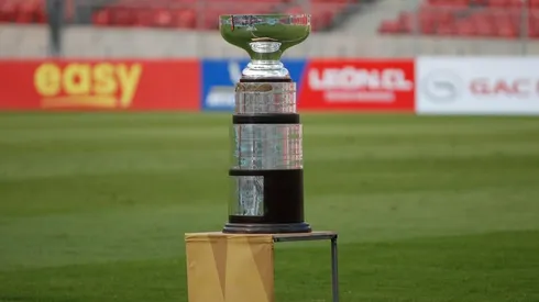 La UC y Ñublense definirán al Supercampeón del fútbol chileno.