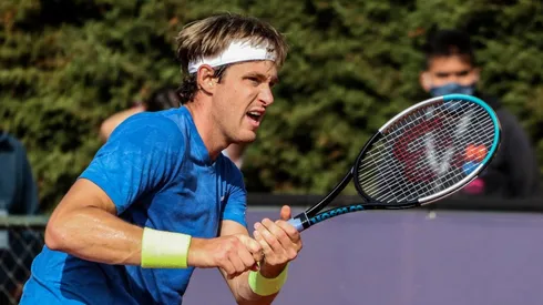 El tenista número cuatro de Chile avanzó de ronda en la capital peruana