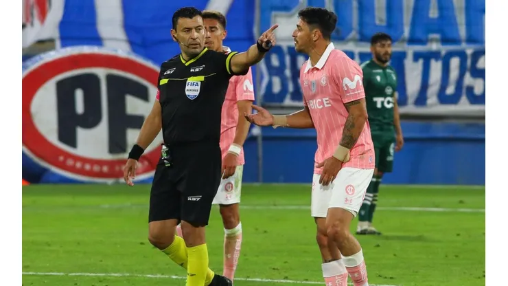Zampedri se volvió loco alegando la tarjeta roja