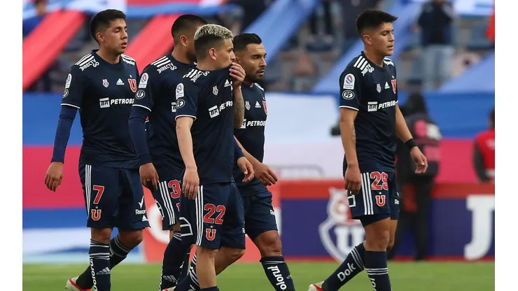 La U ahonda su crisis tras perder