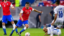 Alarcón es una de los llamados a tomar el mando del recambio en Chile