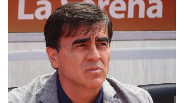 Gustavo Quinteros finaliza contrato en diciembre con Colo Colo