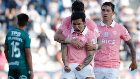 Tabla: UC continúa al asecho de Colo Colo.