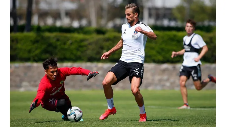 Christian Santos anotó en goleada de Colo Colo.