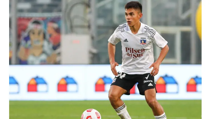 Colo Colo quiere blindar a Vicente Pizarro con una clausula.