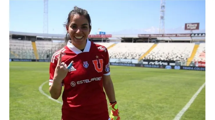 Natalia Campos dedica el triunfo de la U en el Monumental a los hinchas y al primer equipo masculino
