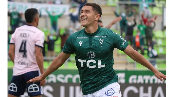 Matías Marín podría salir de Wanderers para vestirse de azul.