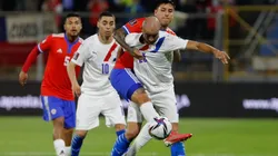 Tabla: Chile no puede con Paraguay y se enreda en la parte baja.