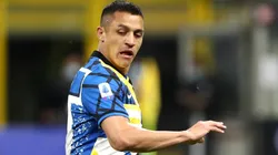 El delantero tendría a tres equipos interesados desde España