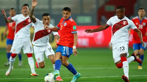 Tabla: Chile complica sus aspiraciones en acortar distancia para Qatar 2022.