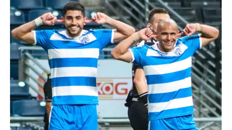 Humberto Suazo anotó un golazo en México.