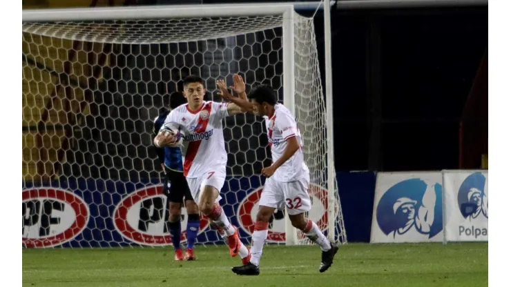 Curicó vence a domicilio a Huachipato para salir de la zona de descenso.