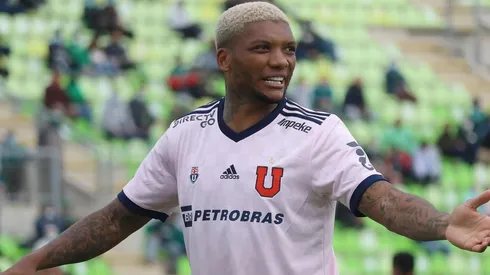 Junior Fernandes abandona por lesión el partido de la U.