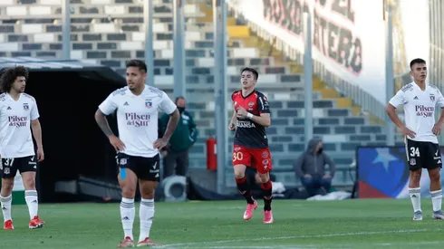 Tabla: Colo Colo cede terreno y prende la lucha por el liderato.