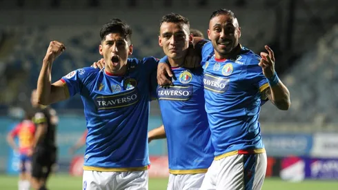 Los itálicos no se rinden en la pelear por el torneo nacional