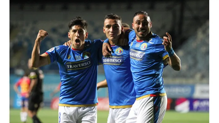 Los itálicos no se rinden en la pelear por el torneo nacional