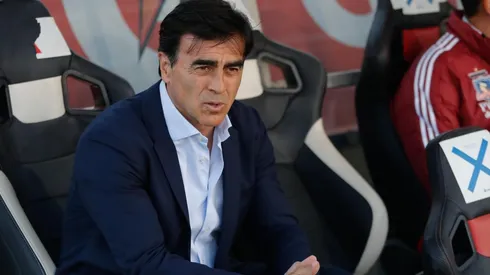 Colo Colo debe pensar en el reemplazante de Amor para el domingo.