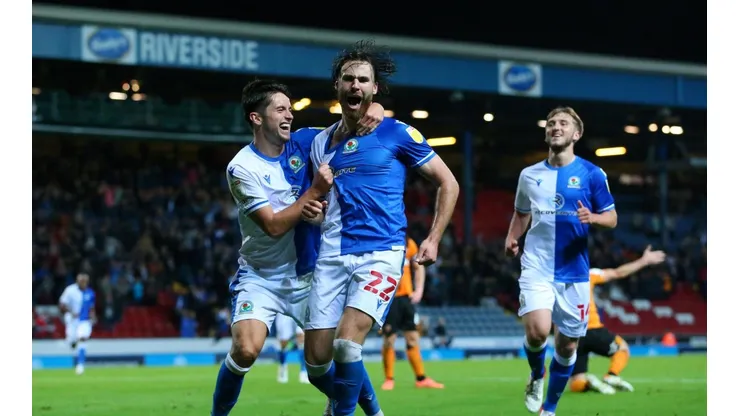 Ben Brereton marca doblete por el Blackburn Rovers