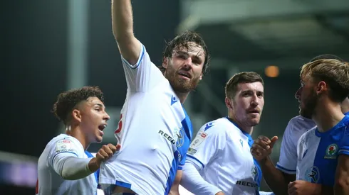 Ben Brereton destaca en el once ideal de la Championship.