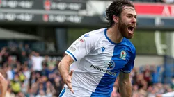 En Rovers siguen disfrutando del buen momento que vive el chileno