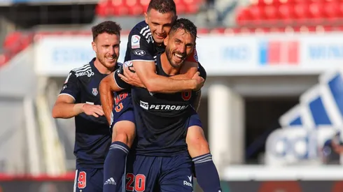 Según Montillo, Larrivey tiene un nulo historial en lesiones.