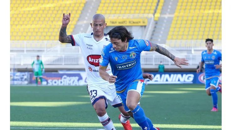 Los itálicos igualaron 1-1 y no pudieron acercarse a Colo Colo