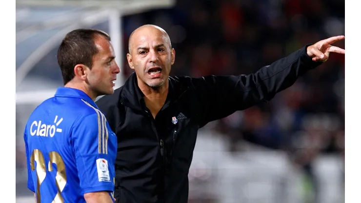Figueroa cree que la cancha de Rancagua puede jugar un factor en el Superclásico