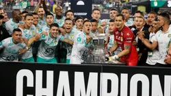 Meneses y Dávila campeones de la Leagues Cup con el León.