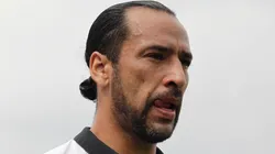 El ex jugador de los albos y azules comentó lo que es jugar con ambas camisetas