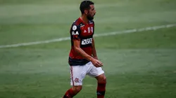 Isla dejó un mensaje en Instagram y borró fotos con la camiseta de Flamengo