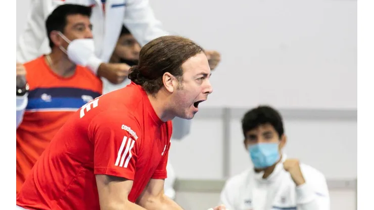 Chile se enfrenta a Eslovaquia en el segundo día de Copa Davis