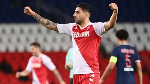 Guillermo Maripán fue titular en empate de Mónaco en Francia, pero salió por lesión.