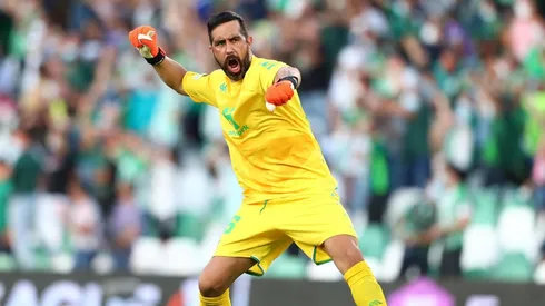Remontada épica del Betis con Bravo como titular en la Europa League.
