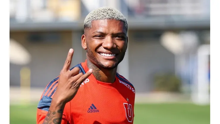 Junior Fernandes regresa a la Universidad de Chile con la intención de ser un aporte y transmitir experiencia