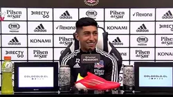 Bryan Soto sufrió un percance en conferencia de prensa.