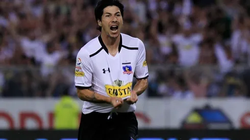 Jaime Valdés en su primer gol con la camiseta de Colo Colo.