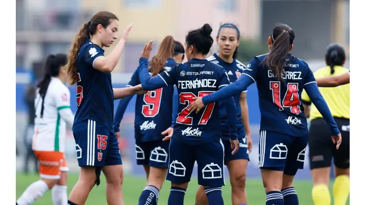 Fernández fue la figura del compromiso al anotar un hattrick