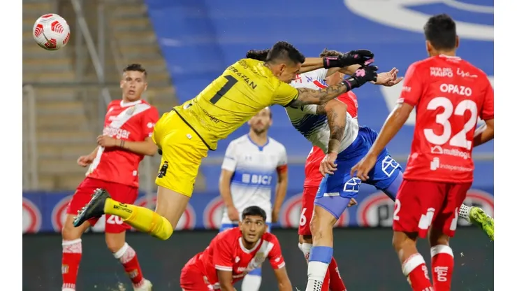 Los cruzados van por un triunfo que los mantenga en la lucha por el título
