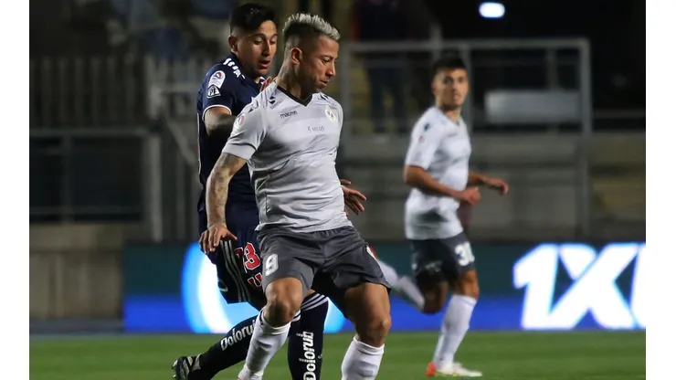 Valencia hizo su debut con la camiseta de La Serena