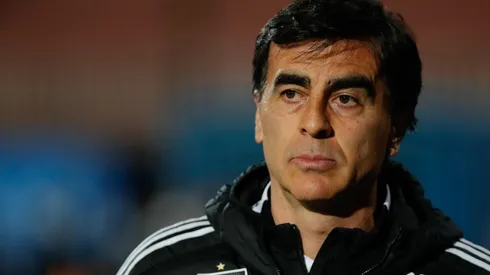 Quinteros piensa que Colo Colo es serio candidato a quedarse con el Campeonato Nacional