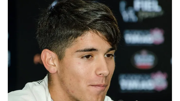 En duda quedó la llegada de Ángelo Araos a Colo Colo.
