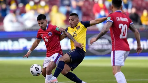 El volante analizó el punto obtenido en Quito ante los ecuatorianos