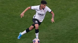 En Colo Colo miran a Ángelo Araos como posible refuerzo