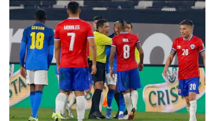 Diego Haro fue criticado por el ex arbitro argentino