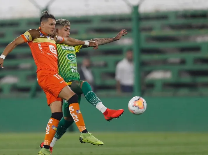 Colo Colo va por Carlos Garcés para reforzar la delantera