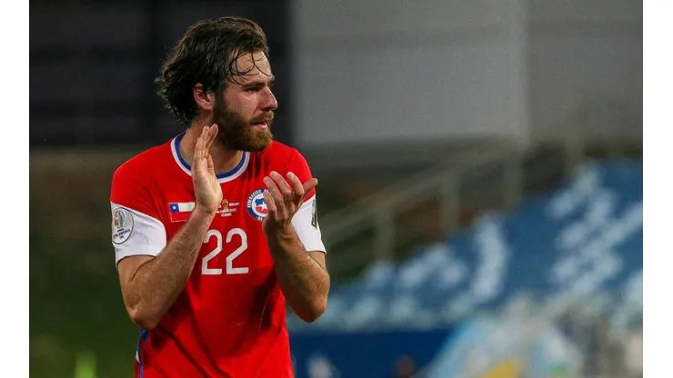 Ben Brereton ve difícil venir a Chile y mandó mensaje de apoyo a sus compañeros.