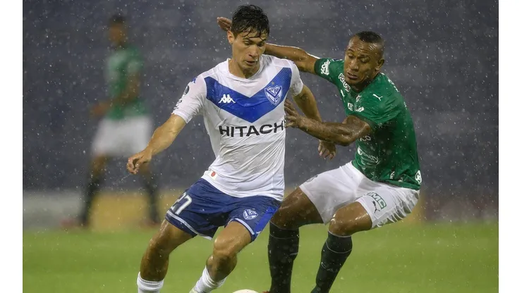 El mediocampista nacional disputó la Copa Libertadores con la camiseta de Vélez Sarsfield
