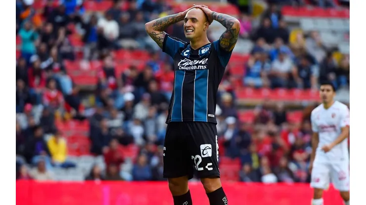 El delantero tiene pasos en clubes de España, México, Ecuador, Argentina y Uruguay